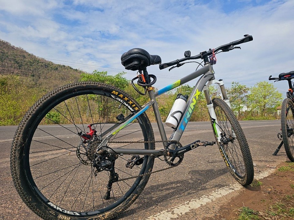 book a bike at your size on whatsapp