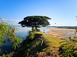 Don Daeng Island